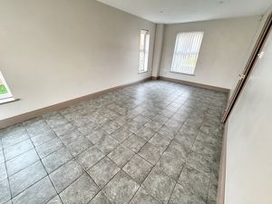 Lounge- click for photo gallery